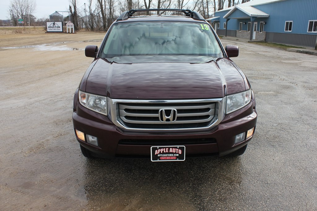 2013 Honda Ridgeline Image 2