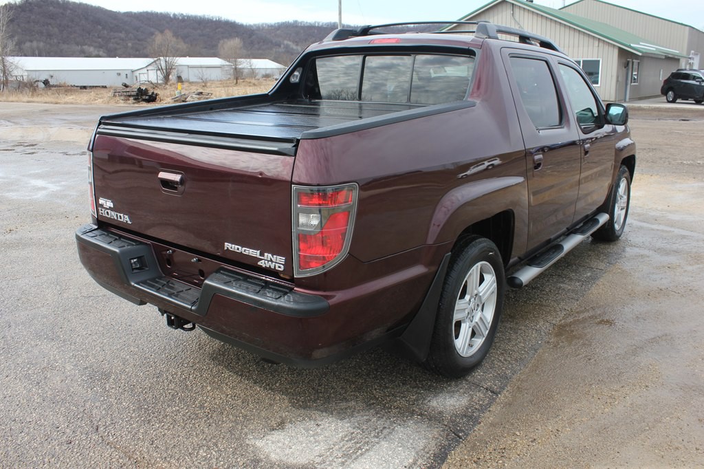 2013 Honda Ridgeline Image 5