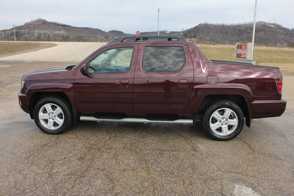 2013 Honda Ridgeline Image 8