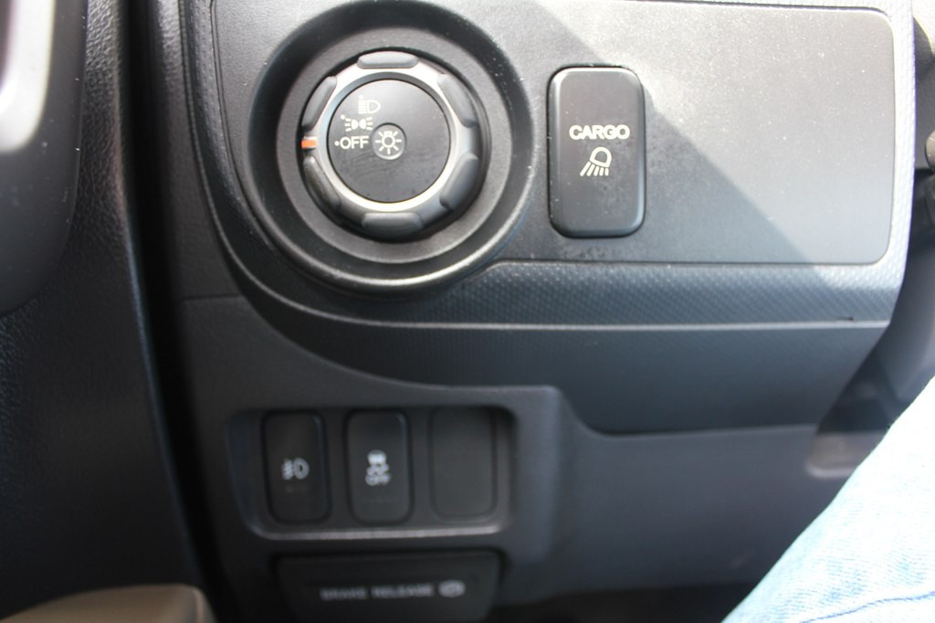 2013 Honda Ridgeline Image 17