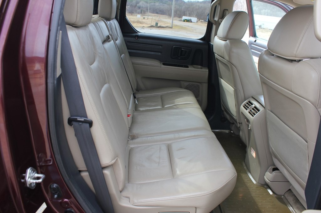 2013 Honda Ridgeline Image 40