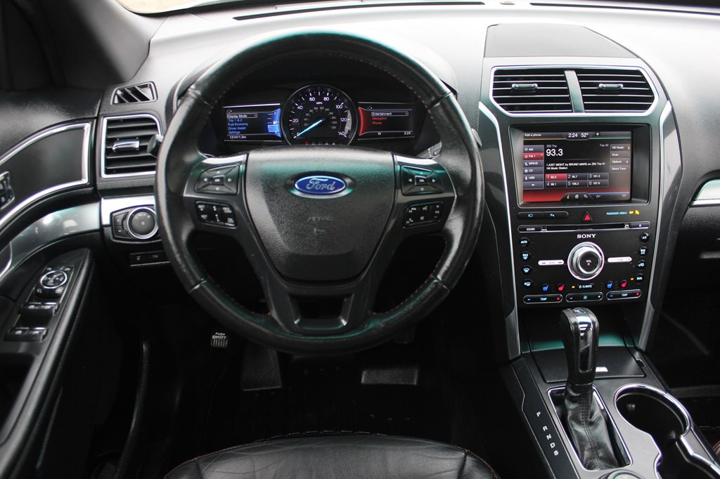2016 Ford Explorer Image 9