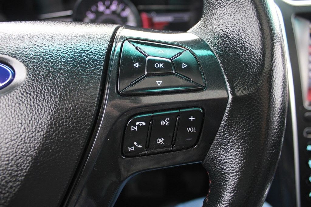 2016 Ford Explorer Image 13