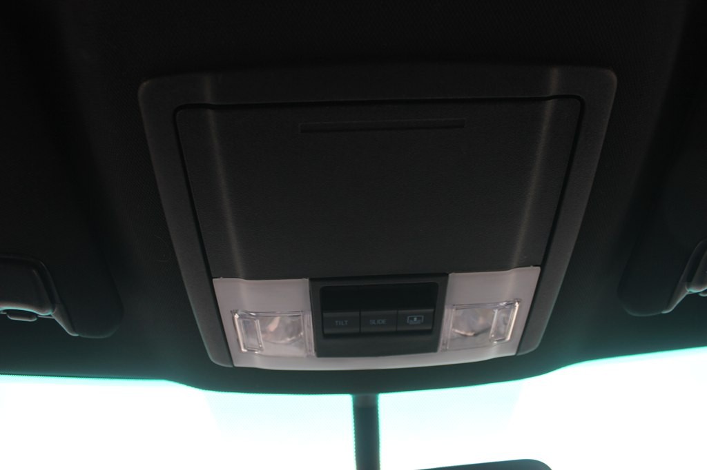 2016 Ford Explorer Image 23