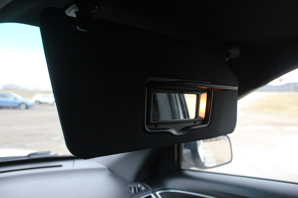 2016 Ford Explorer Image 24