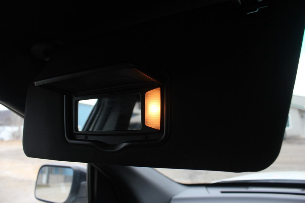 2016 Ford Explorer Image 25