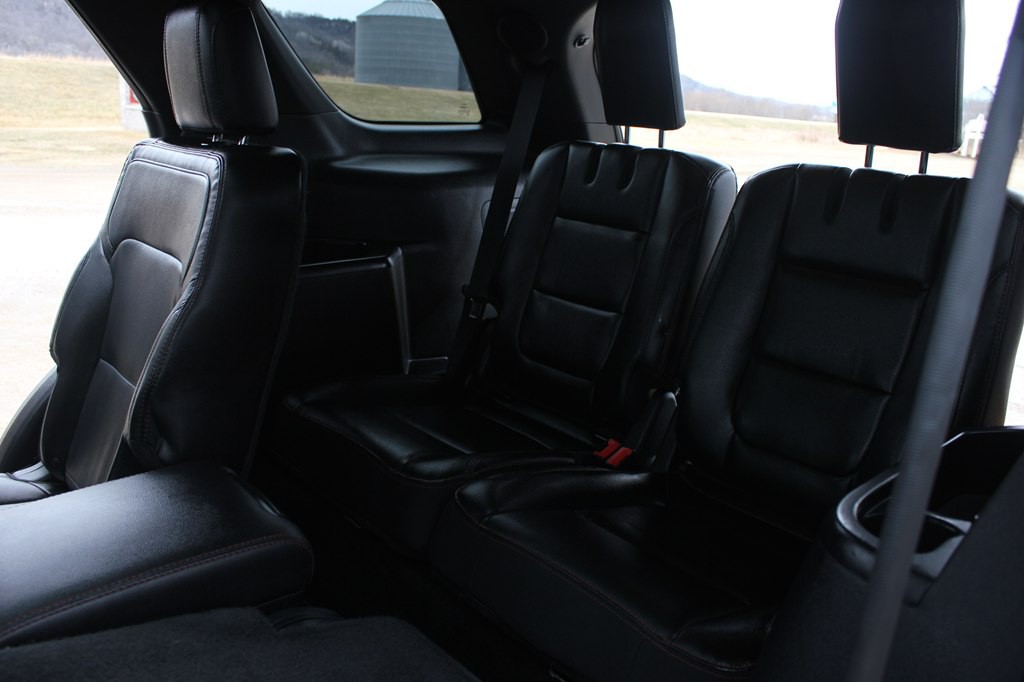 2016 Ford Explorer Image 40