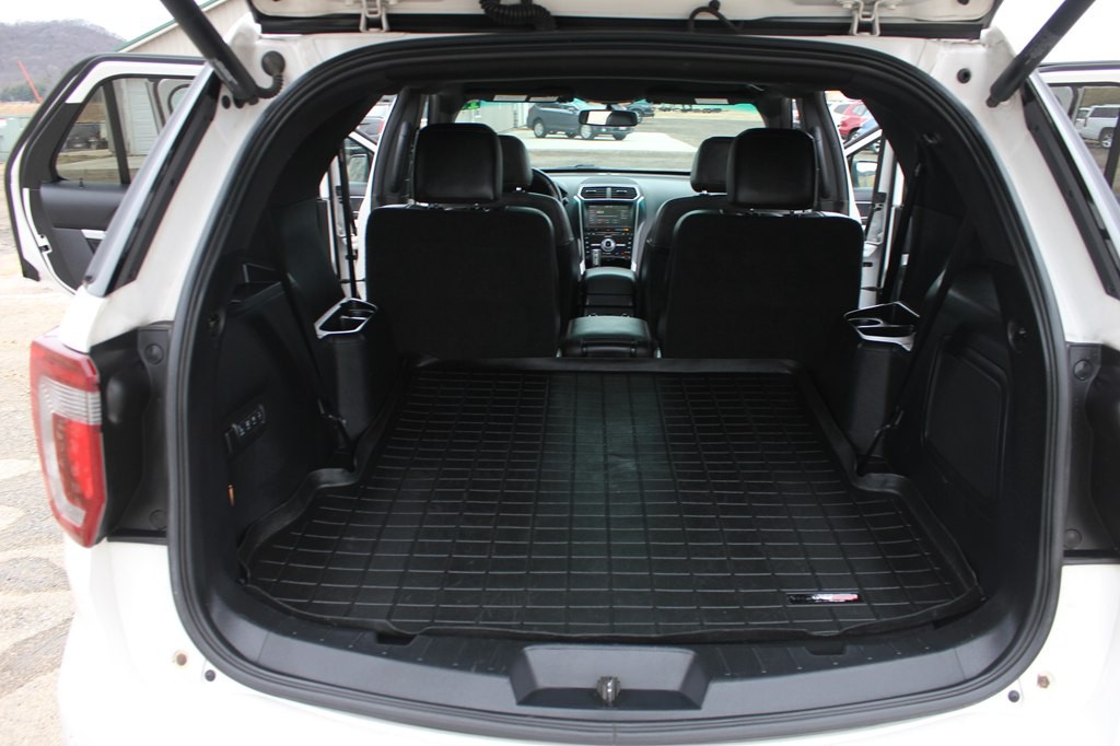2016 Ford Explorer Image 44