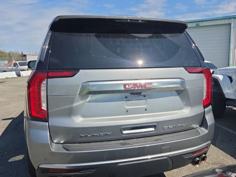 2023 GMC Yukon Image 5