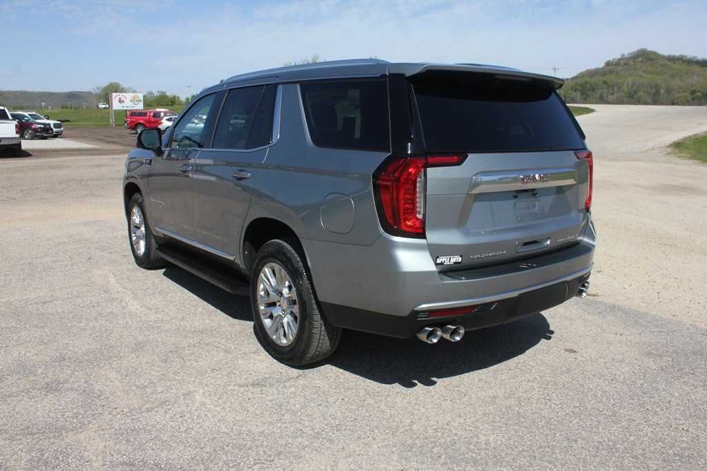 2023 GMC Yukon Image 7