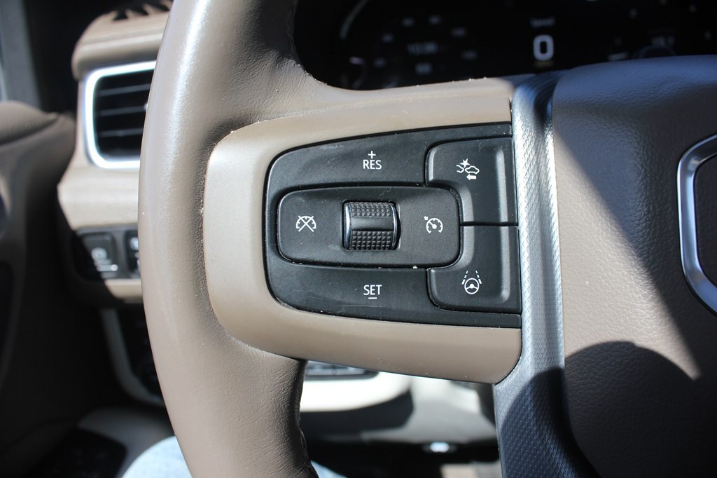 2023 GMC Yukon Image 12