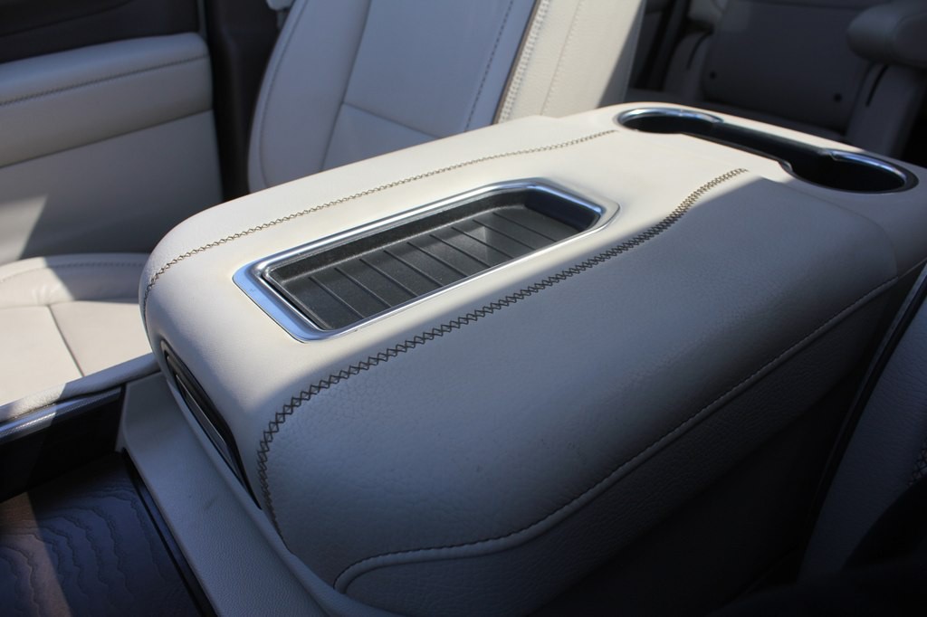 2023 GMC Yukon Image 19