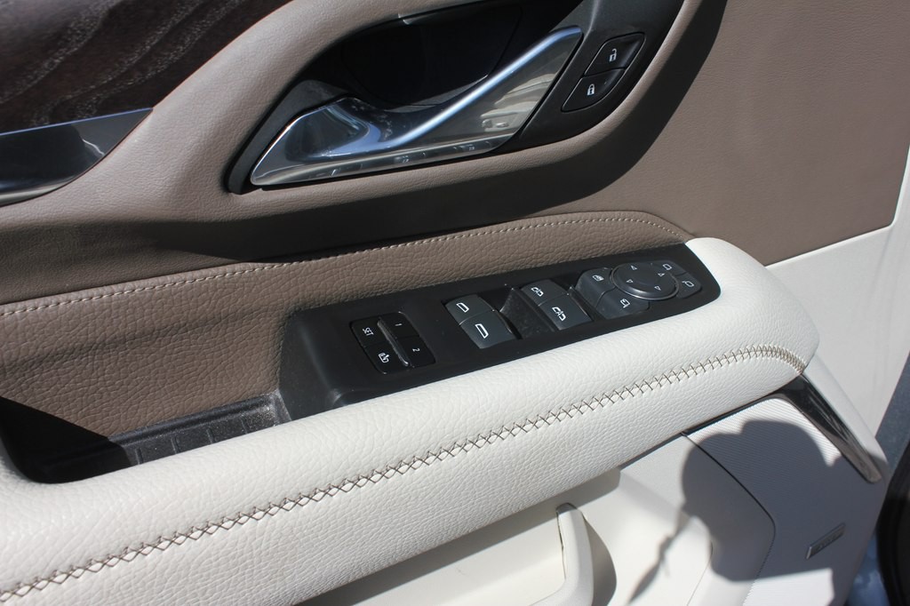 2023 GMC Yukon Image 25