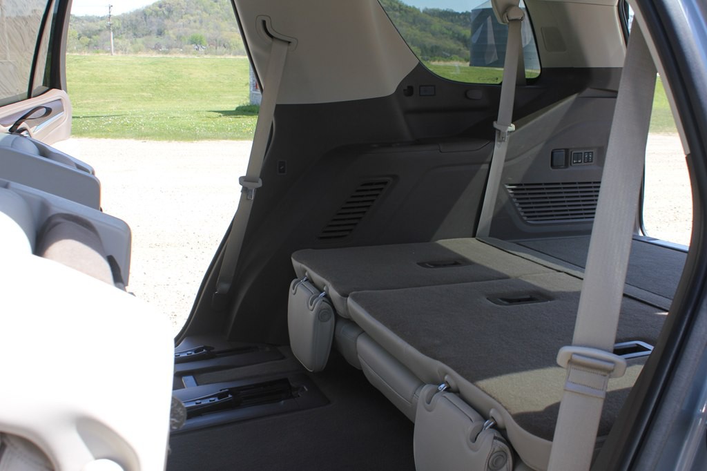 2023 GMC Yukon Image 40