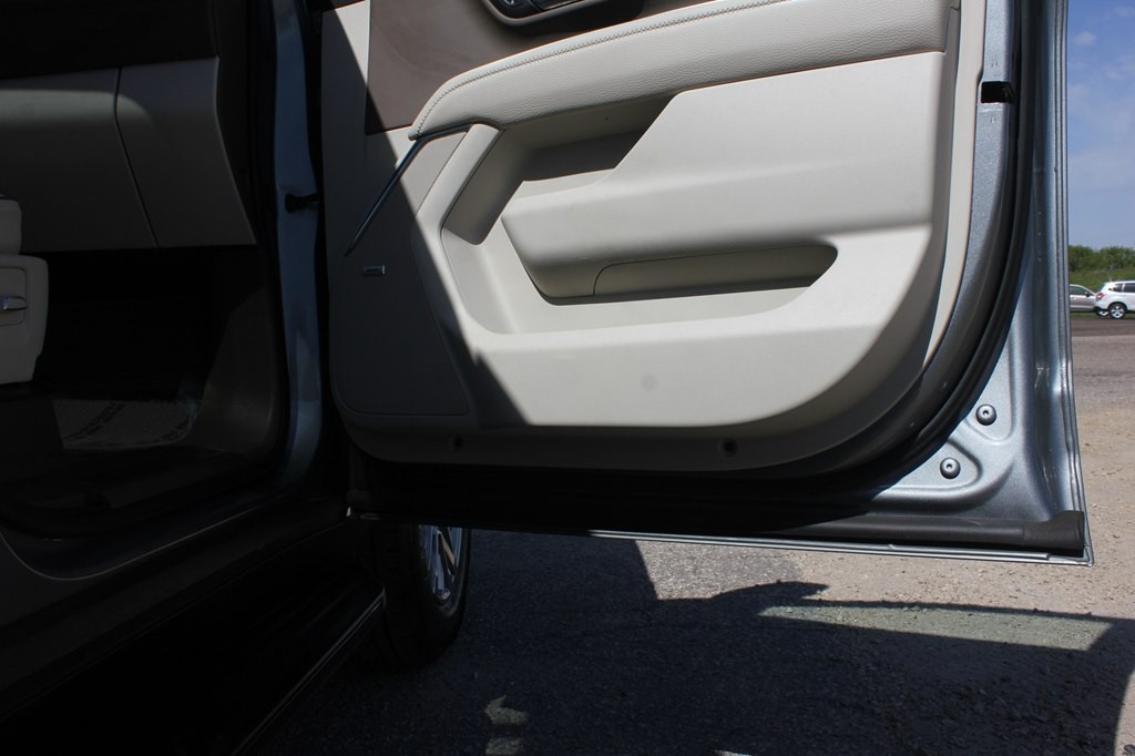 2023 GMC Yukon Image 50