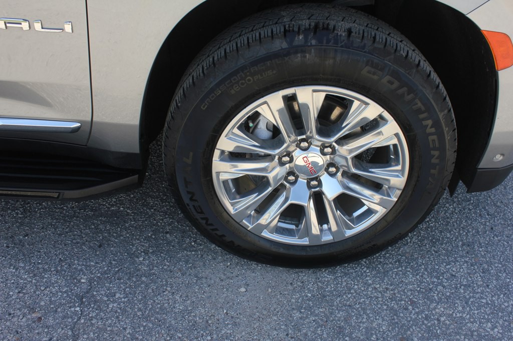 2023 GMC Yukon Image 56