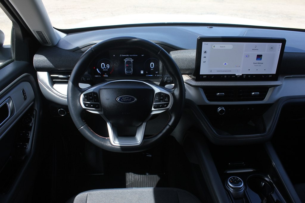 2025 Ford Explorer Image 9