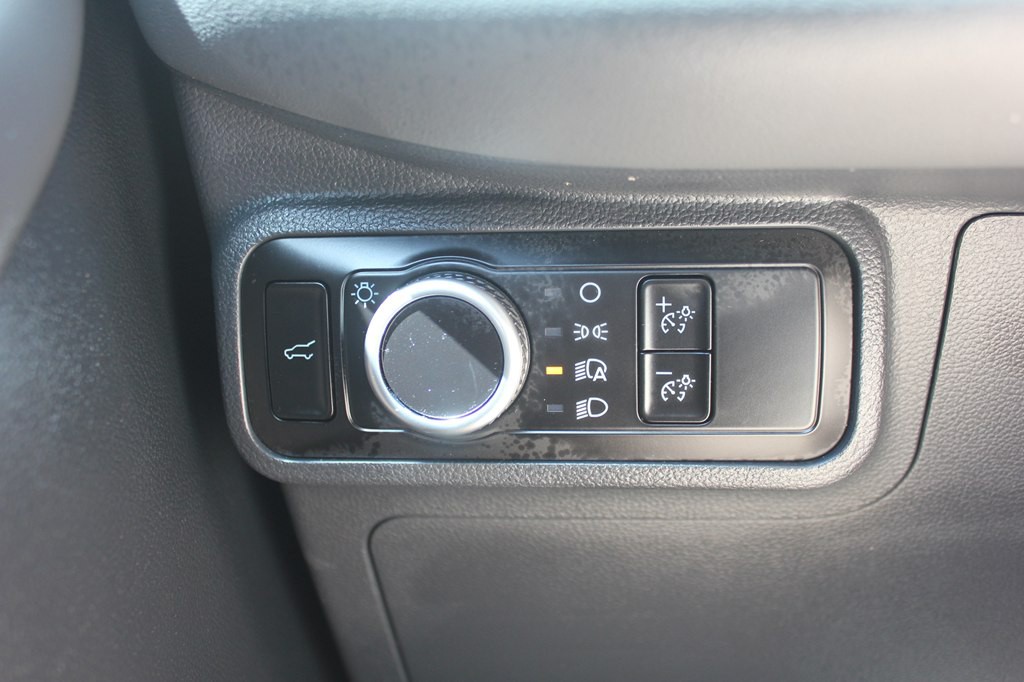 2025 Ford Explorer Image 16