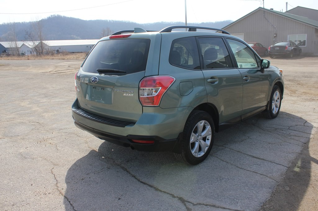 2016 Subaru Forester Image 5