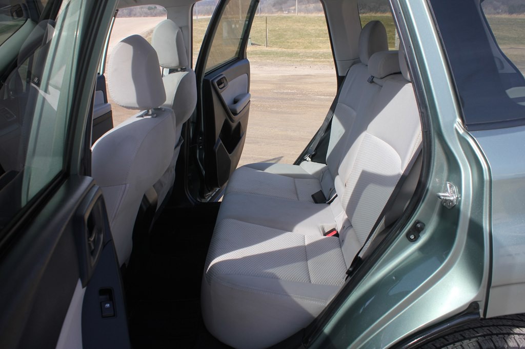 2016 Subaru Forester Image 40