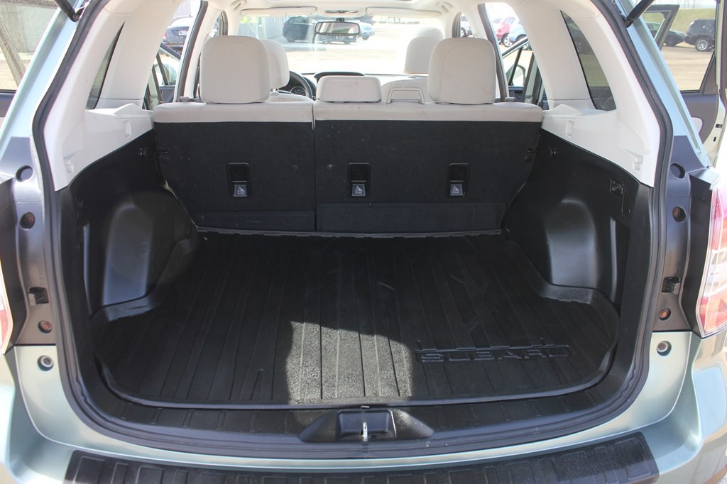 2016 Subaru Forester Image 43