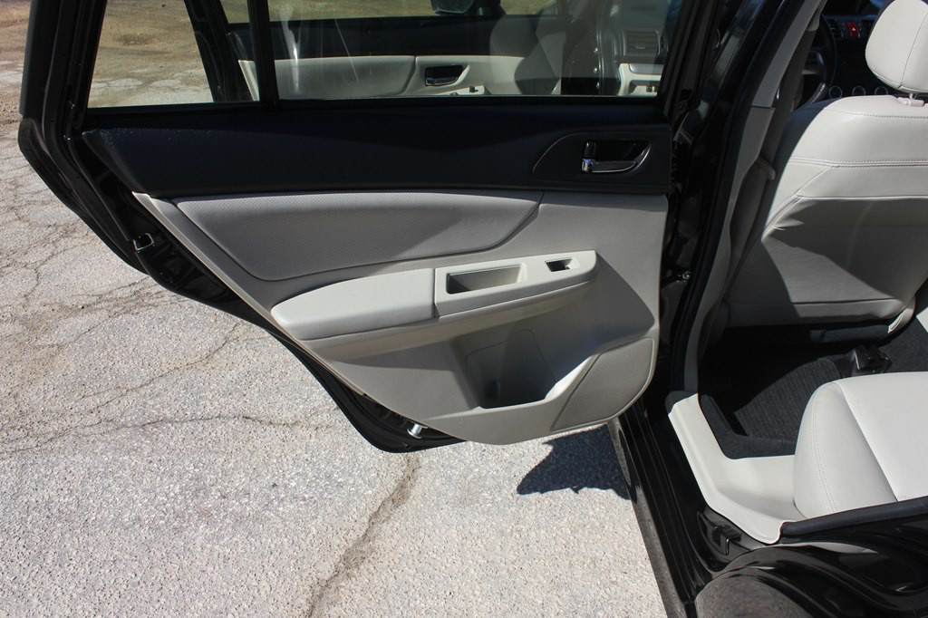 2014 Subaru Impreza Image 38