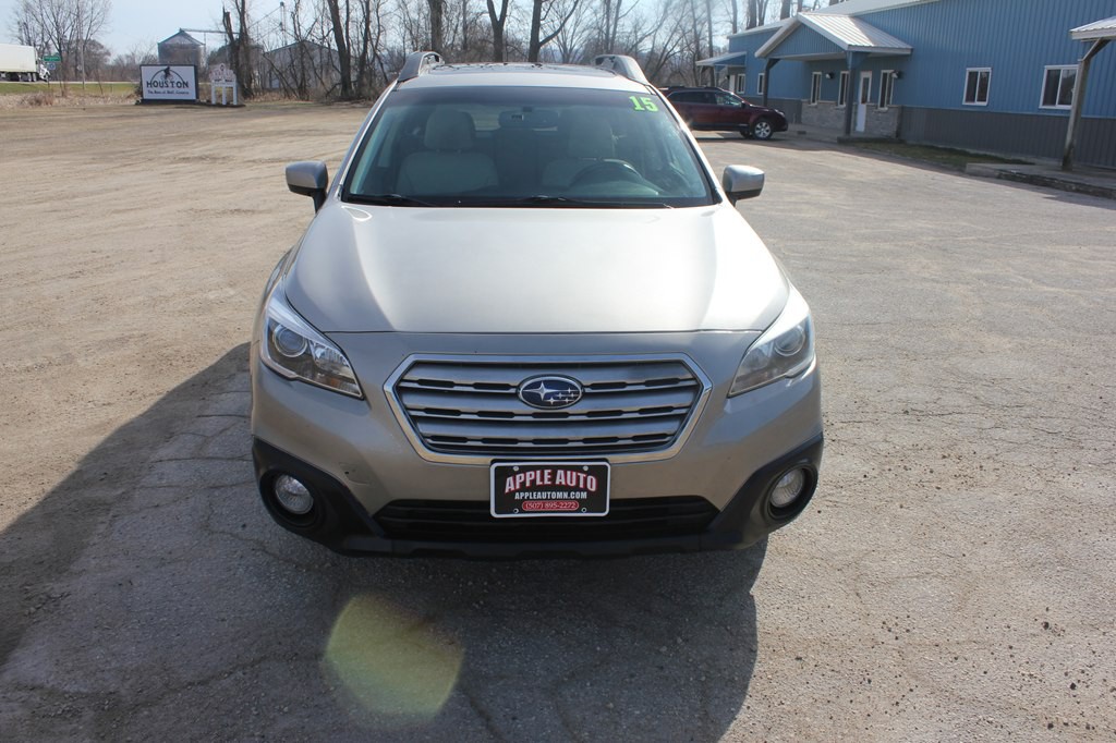 2015 Subaru Outback Image 2