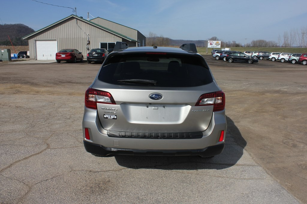 2015 Subaru Outback Image 6