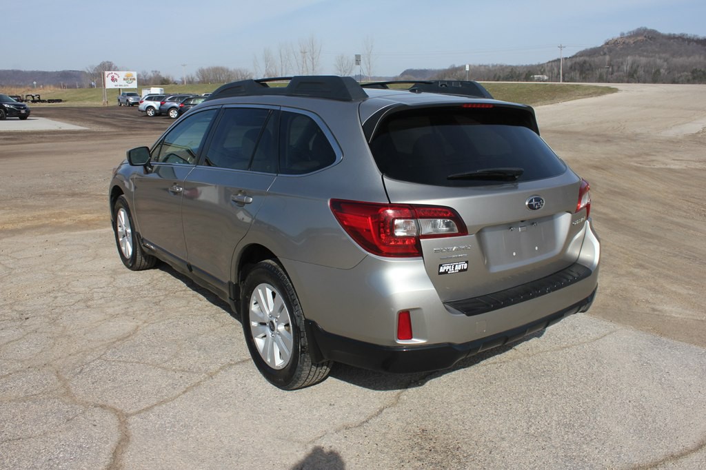 2015 Subaru Outback Image 7