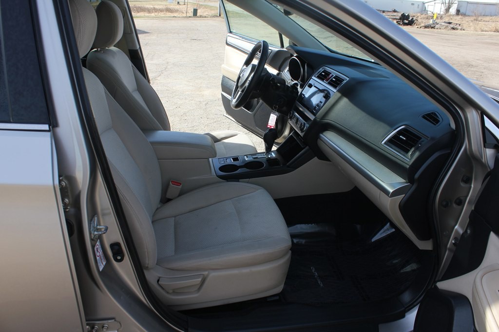 2015 Subaru Outback Image 33