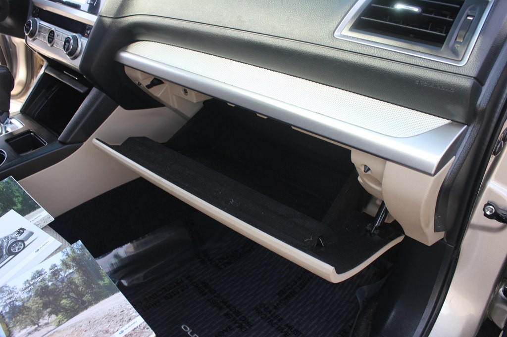 2015 Subaru Outback Image 35