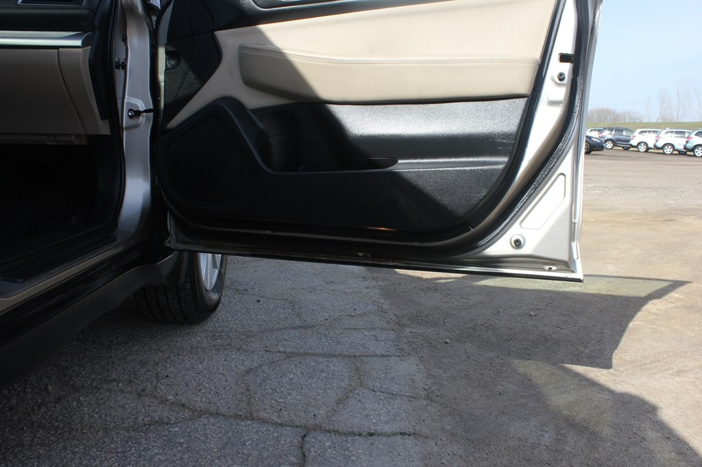 2015 Subaru Outback Image 49