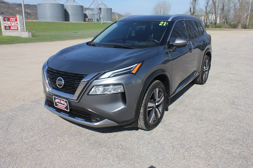 2021 Nissan Rogue Image 1