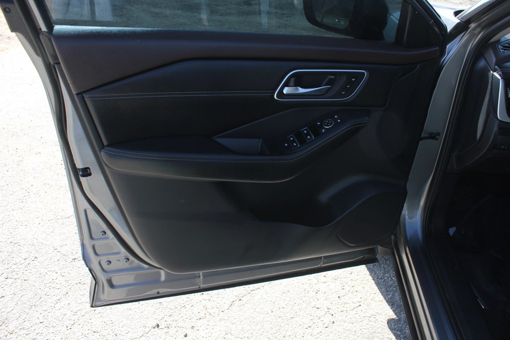 2021 Nissan Rogue Image 26