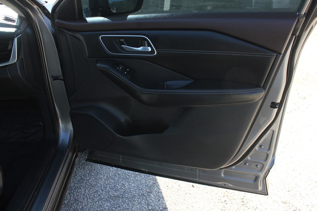2021 Nissan Rogue Image 30