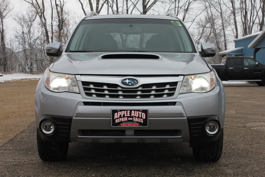 2011 Subaru Forester Image 2