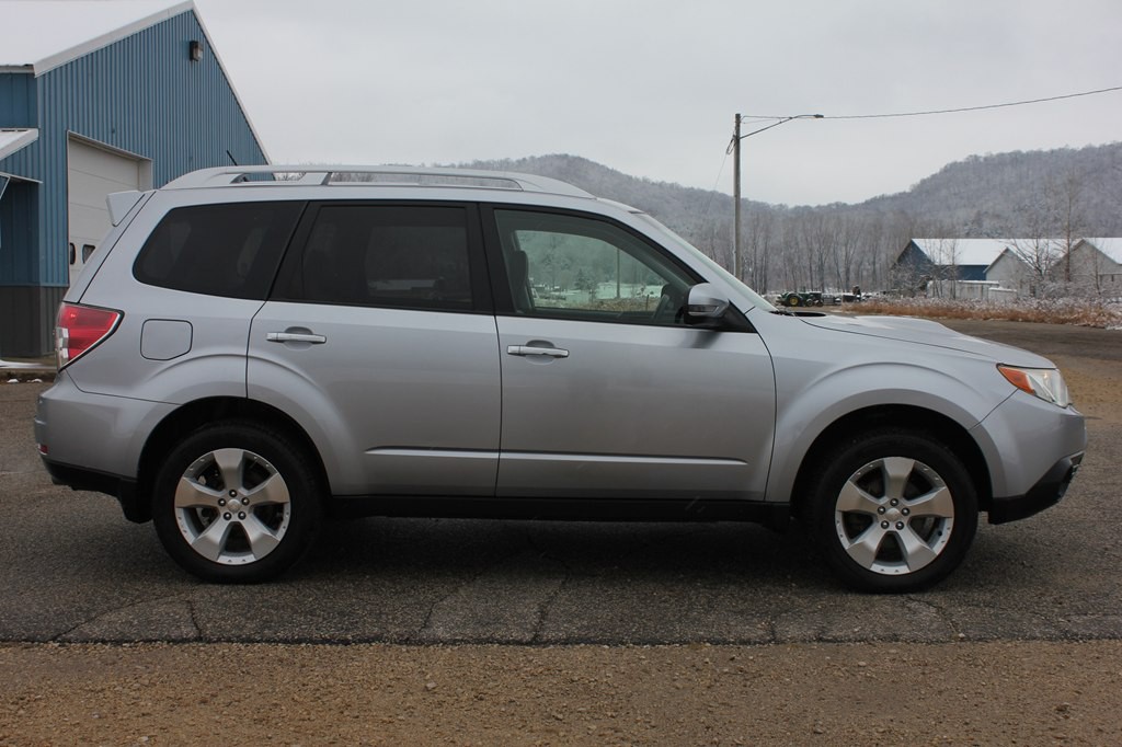 2011 Subaru Forester Image 4