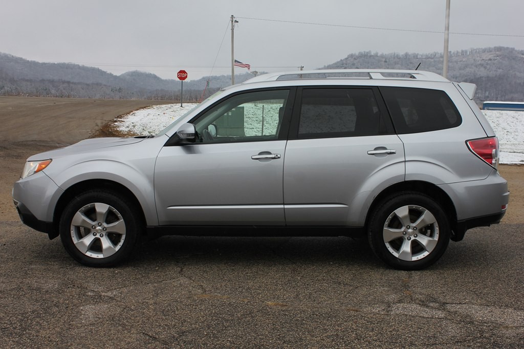 2011 Subaru Forester Image 8