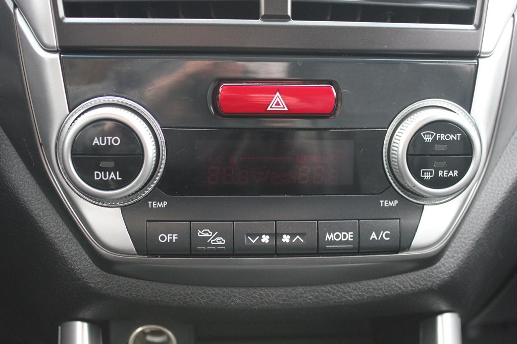 2011 Subaru Forester Image 23