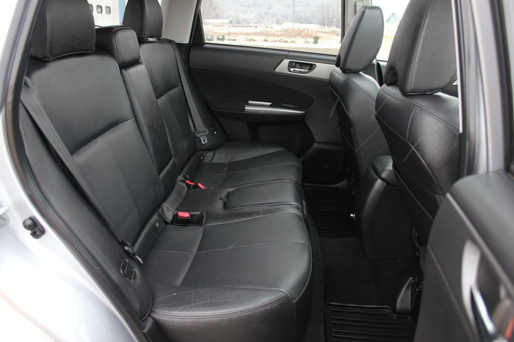 2011 Subaru Forester Image 39