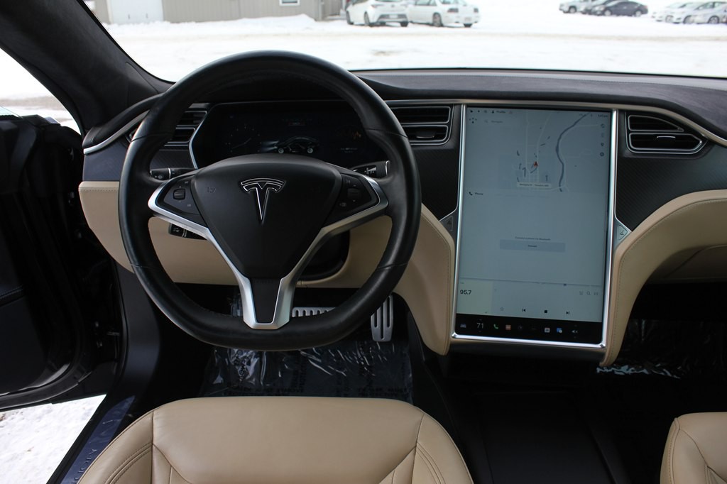 2016 Tesla Model S Image 9
