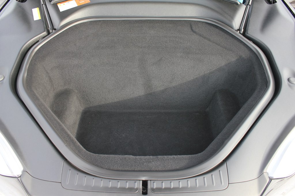 2016 Tesla Model S Image 34