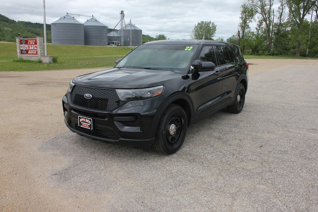 2022 Ford Explorer Image 1