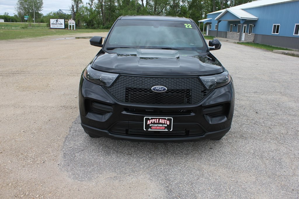 2022 Ford Explorer Image 2