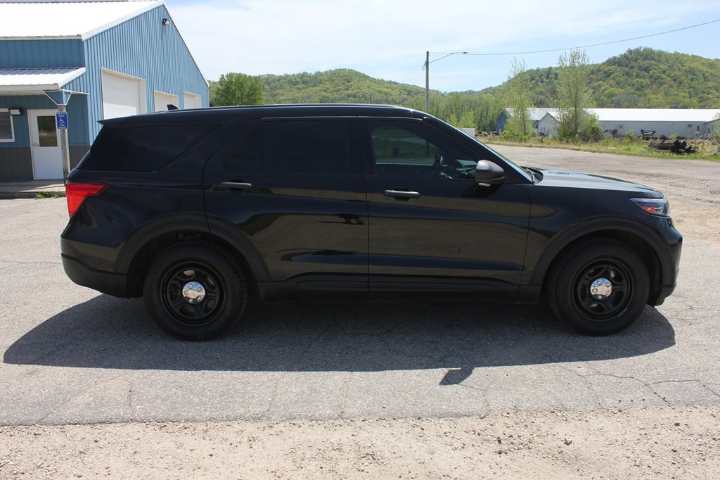 2022 Ford Explorer Image 4