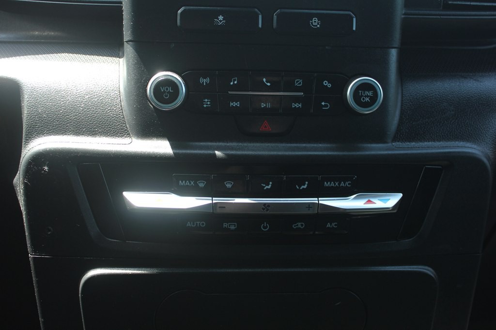 2022 Ford Explorer Image 19