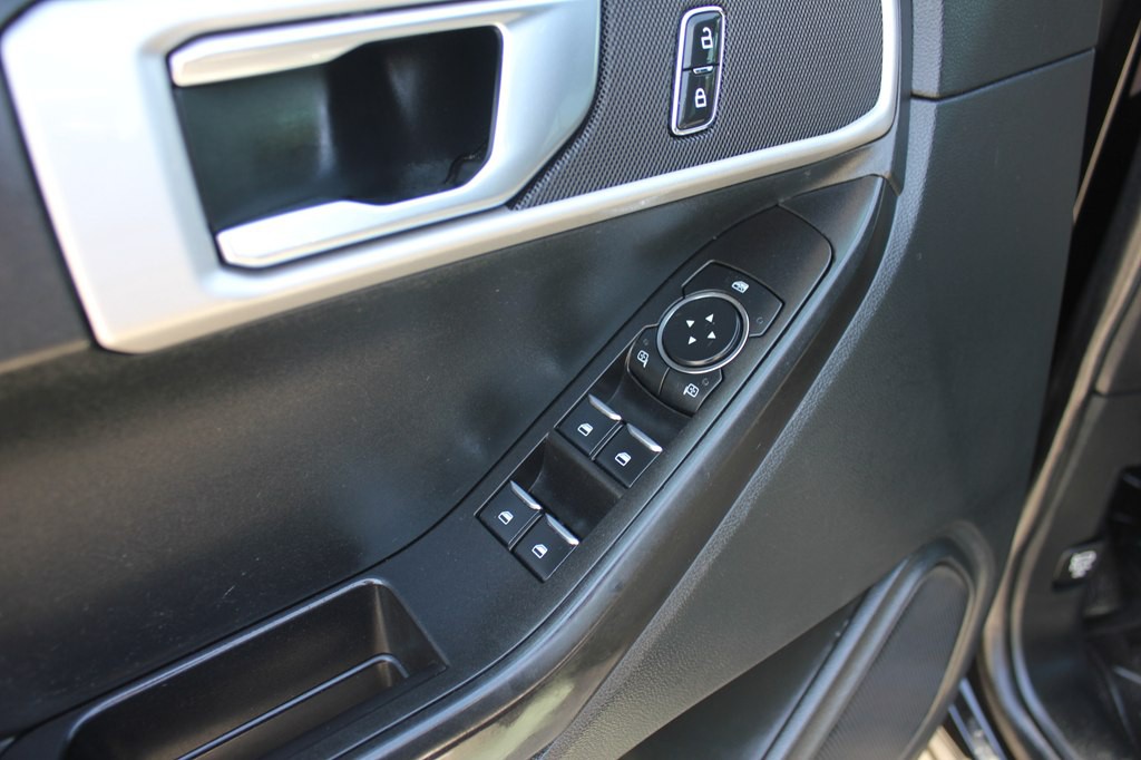 2022 Ford Explorer Image 25