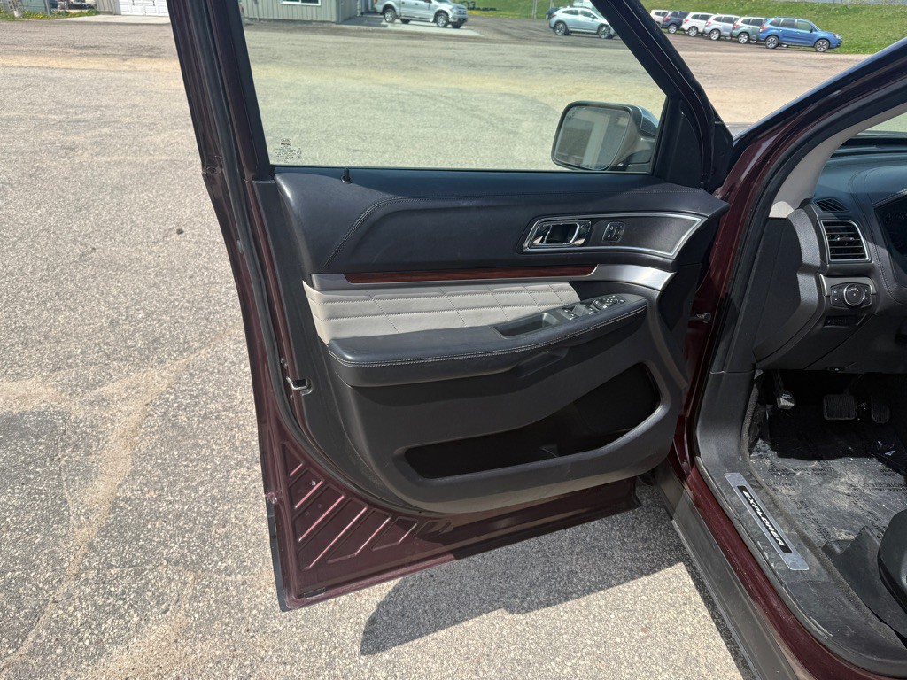 2018 Ford Explorer Image 10