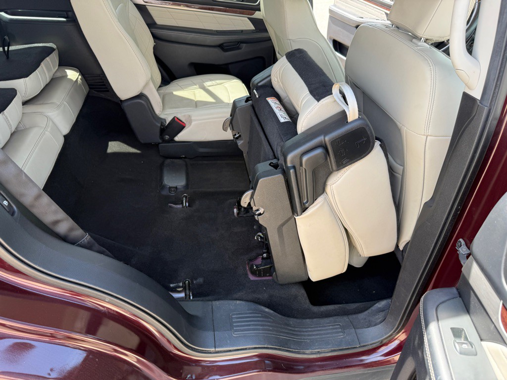 2018 Ford Explorer Image 36