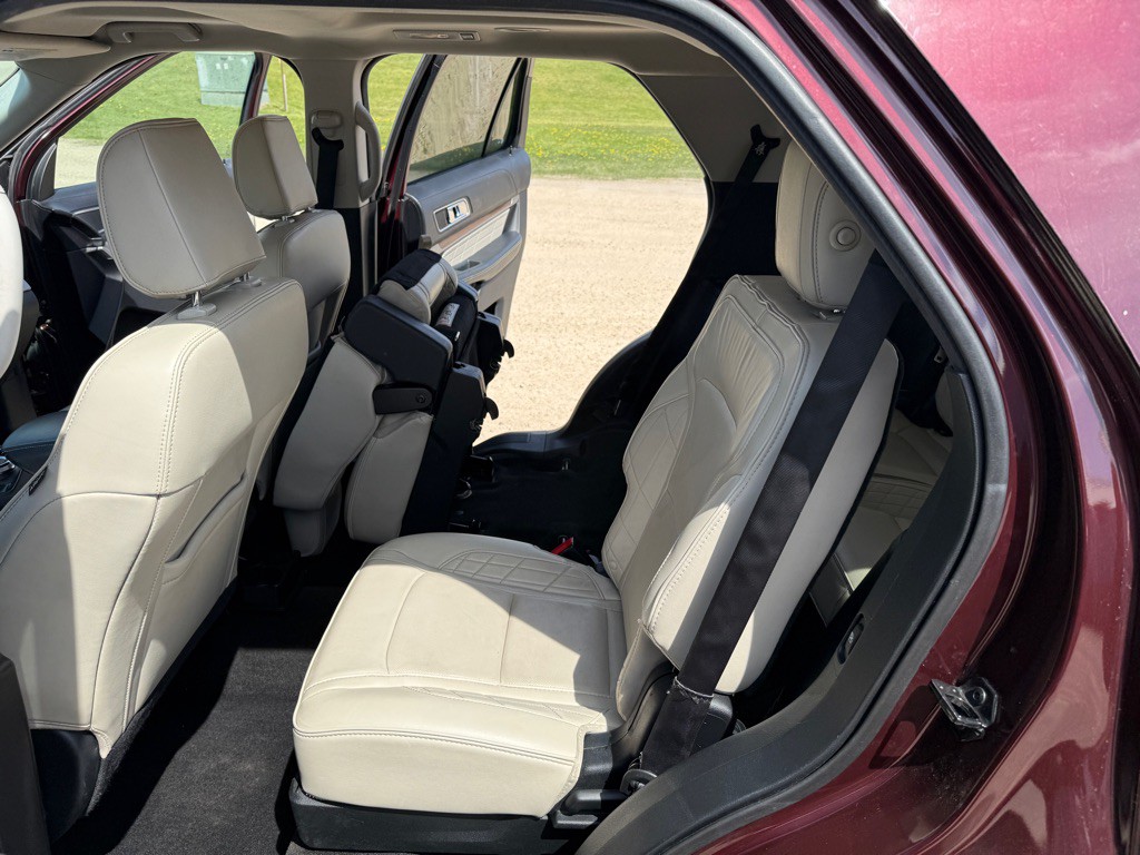2018 Ford Explorer Image 39